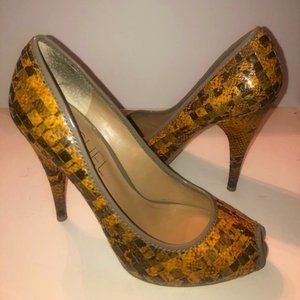 Rachel Roy| Yellow and Brown Check Platform Peep Toe Pumps- 9M